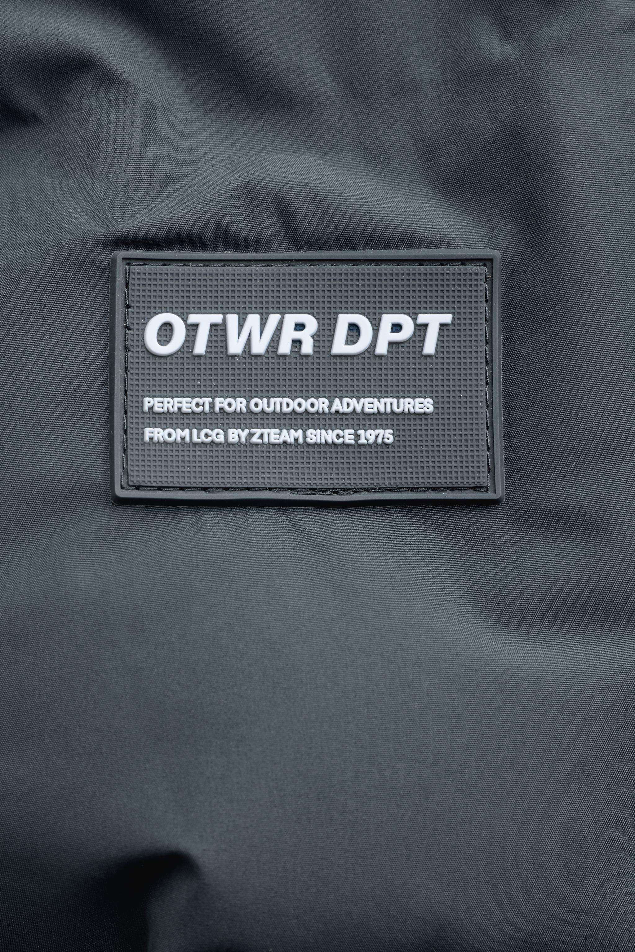 MANTEAU REMBOURRÉ ÉTIQUETTE DÉPERLANT